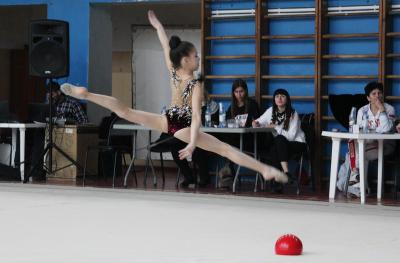 В Рязани на турнире по художественной гимнастике состязались «Рождественские Звёздочки»